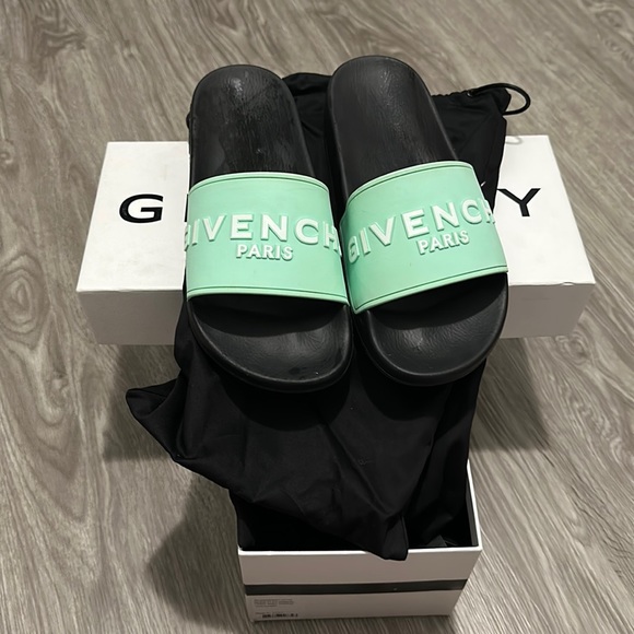 Gently used pool slides - Picture 1 of 6